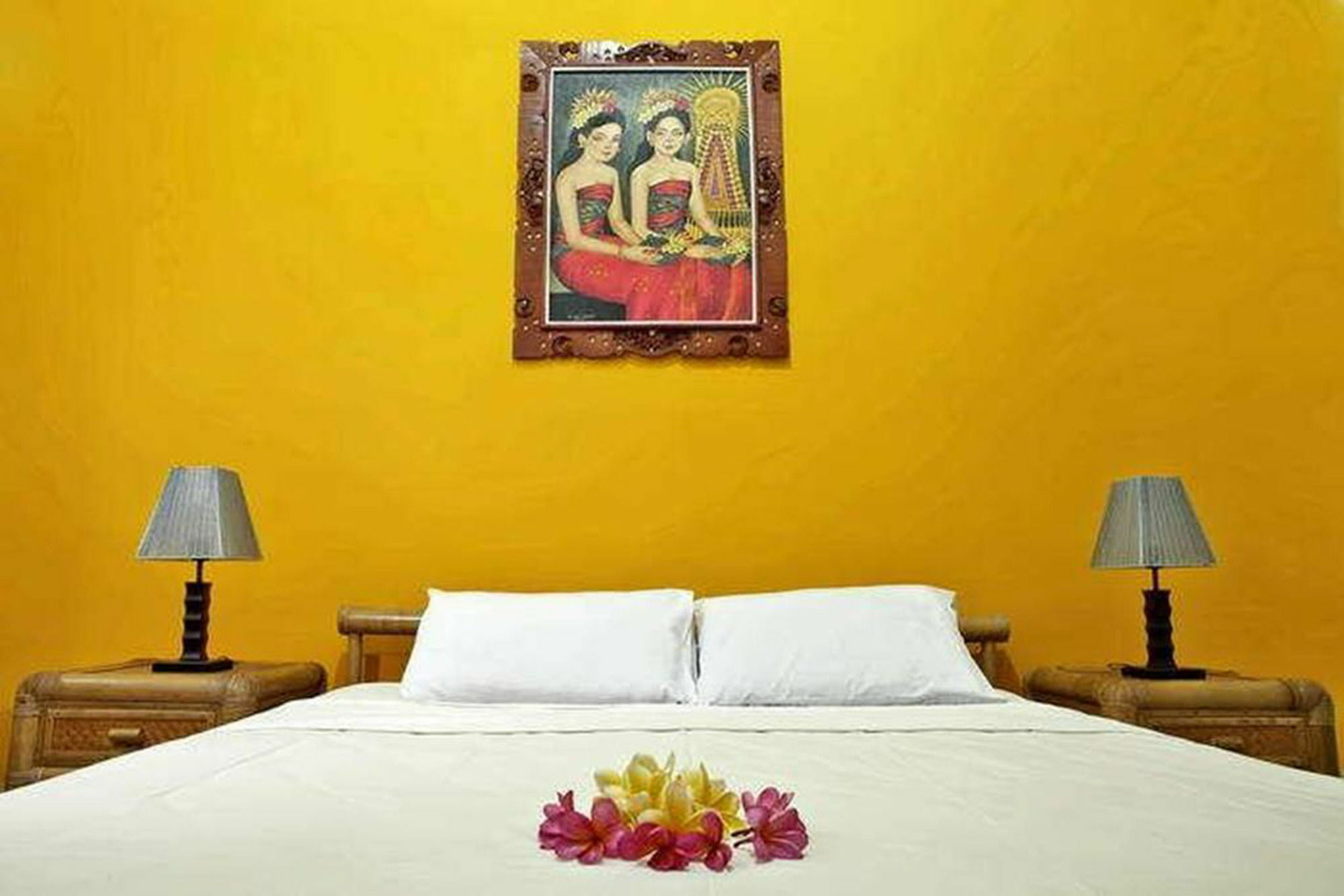 Yuli Bungalows Kuta  Bagian luar foto