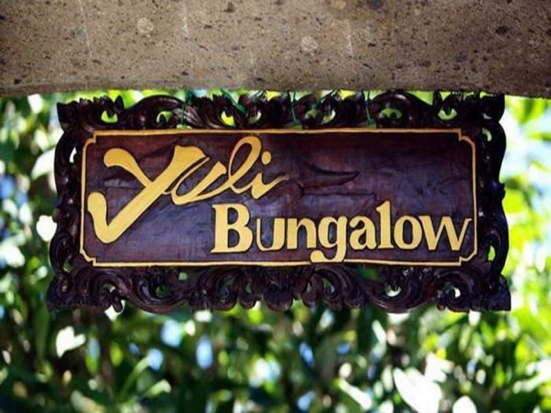 Yuli Bungalows Kuta  Bagian luar foto