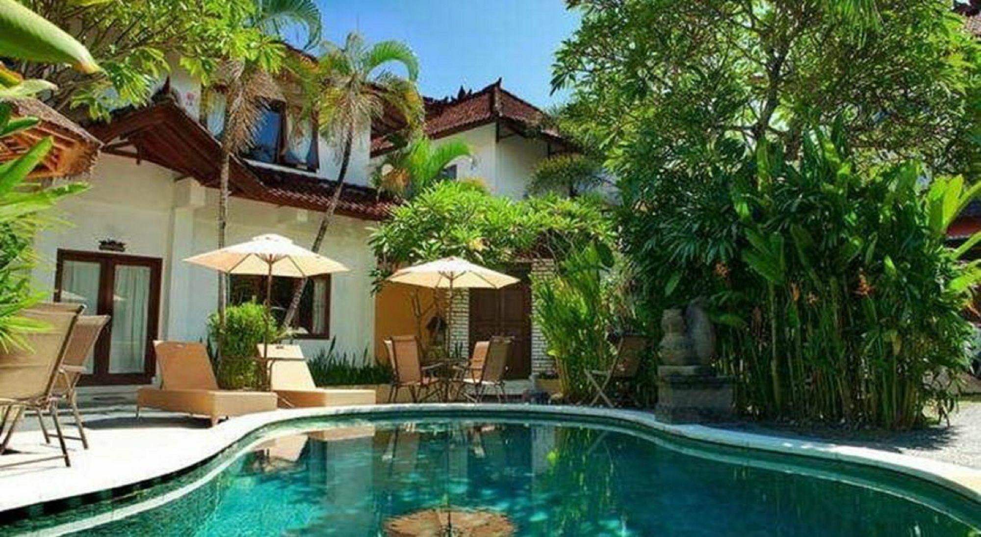 Yuli Bungalows Kuta  Bagian luar foto