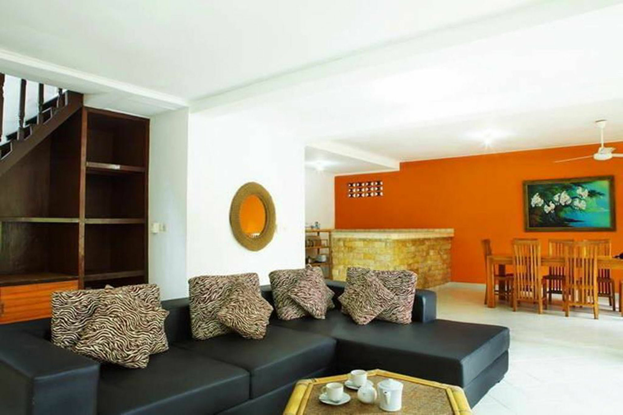 Yuli Bungalows Kuta  Bagian luar foto